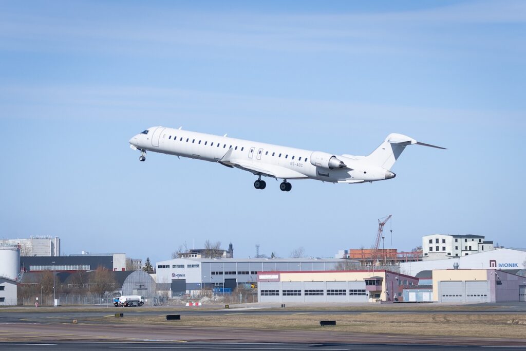 Lennundusvarade haldamisega tegelev riigi äriühing OÜ Transpordi Varahaldus (TVH) andis USA lennundusettevõttele Regional One üle viimase seitsmest Bombardier CRJ900 reisilennukist, mille tulemusel on 2025. aasta suvel sõlmitud lennukite müügileping edukalt lõpule viidud. „Riigi ...